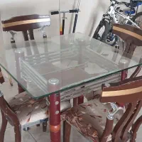 میز نهارخوری چهارنفره