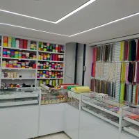 فروشنده خانم