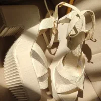 کفش مجلسی عروس پاشنه دار لژدار