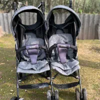 کالسکه دوقلو