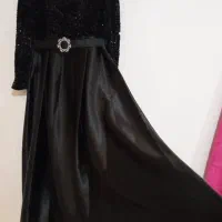 پیراهن مجلسی|لباس|رشت, انصاری|دیوار