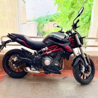 بنلی ۳۰۰ دو سیلندر جفت