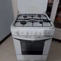 گاز چهارشعله فر دار ایندوزید ایتالیا