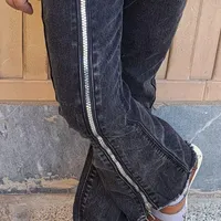 شلوار لی ذغالی  وشومیزبچگانه