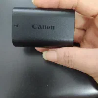 باتری کنون و کارت حافظه SD کارت