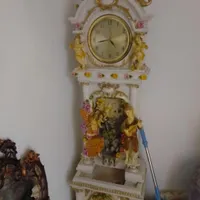 ساعت ایستاده با آب نما