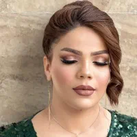 خدمات  و آموزش تخصصی شنیون و میکاپ|خدمات آرایشگری و زیبایی|سبزوار, پاسداران|دیوار