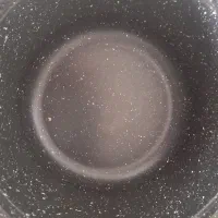 قابلمه  نونو دو میلیون پنصد|ظروف پخت‌وپز|بومهن, |دیوار