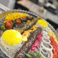 چلو جوجه با سرویس کامل فقط ۳۰۰با ظرفیت سالن ۱۰۰نفر