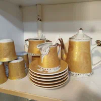 تعدادی ظرف