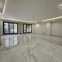 فروش-آپارتمان200متر-تکواحد-20متر-حیاط-زیر-قیمت