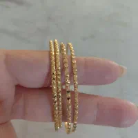 دو عدد النگو یزدی و انگشتر ورساچ در حد نو نو