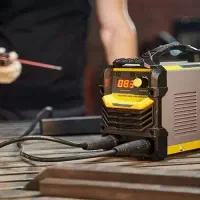 تاسیسات و آهنگری