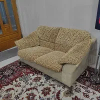 مبل راحتی شش نفره سالم با یک عدد زیر تلویزونی