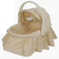 گهوارهThe firts year'sبرنده آمریکایی نوزادی وآغوشی