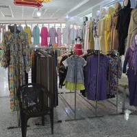 فروشنده خانم