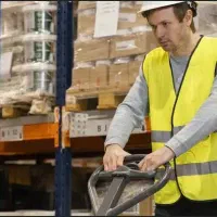 استخدام کارگر انبار  (شرایط مطالعه شود )