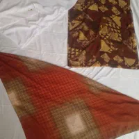 شال و روسری|لباس|قائن, |دیوار