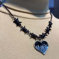 گردنبند قلب وسیم خاردار عمده