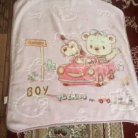 پتو و سرویس خواب نوزاد|رختخواب، بالش، پتو|اصفهان, خانه اصفهان|دیوار