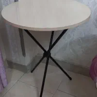 میز گرد تاشو