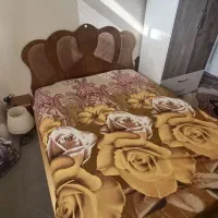 تخت/ میز آرایش/ میز tv/ میز جلو مبل و ویترین ۱۰ت|تخت و سرویس خواب|اصفهان, درب سیبه علیا|دیوار