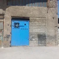 اپراتور جهت کار با دستگاه لیزر آهن جوشکار