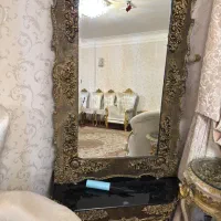 میز و آیینه