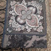 یک تخته پتوی گلبافت یکنفره و سه تا روفرشی درحدنو .