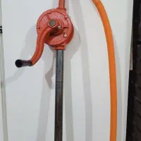 یک عددپمپ روغن دستی|ابزارآلات|سنقر, |دیوار