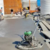 بتن ریزی کف با ماله پروانه|خدمات پیشه و مهارت|کرج, فاز ۵ مهرشهر|دیوار