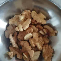 گردو ی سفید