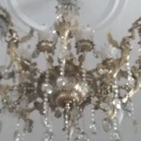 لوستر برنزطرح فرشته واژگون  و سماور وقهوه ساز