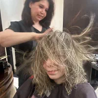 آموزش و خدمات کوتاهی و رنگ ولایت|خدمات آرایشگری و زیبایی|تهران, قیطریه|دیوار