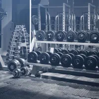 نظافتچی باشگاه مردانه