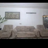 مبل جنس خوبهبدون  شکستگی ولقی از جنس چوب نراد