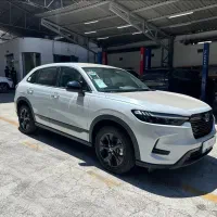 هوندا hrv 2025  هیبرید سفید صدفی صفر