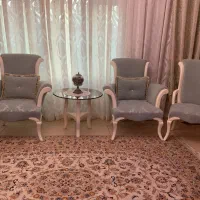 مبلمان استیل همراه با میز ناهار خوری