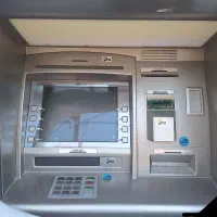 یک دستگاه عابر بانک مدل cnr