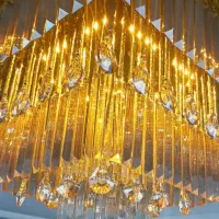 طراحی لوستر های کریستالی مربع|لوستر و چراغ آویز|شهرکرد, |دیوار