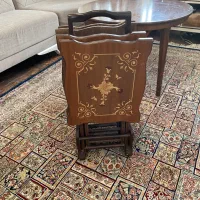 میز کنار مبلی