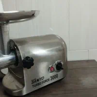 چرخ گوشت نیمه صنعتی نوی نو‌|سایر لوازم برقی|ری, دیلمان|دیوار