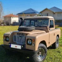 لندرور نیم تن