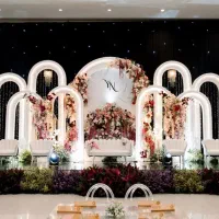 جایگاه عقد و عروسی و نامزدی و حنابدان و لباس عروس