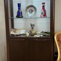 بوفه چوبی ویترین دار چراغدار