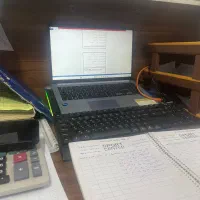 حسابدار . حسابدار خانم . حسابداری