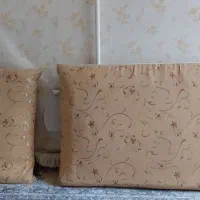 پشتی فرش قرمز روکش پارچه مبلی کرم رنگ|پشتی|کرمانشاه, |دیوار