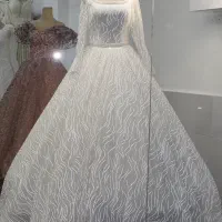 تعدادی لباس عروس