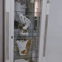 یک عددبوفه همراه بادکوریجات ازجنس سرامیک کارشده
