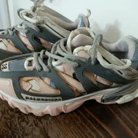 کتونی زنانه بدون هیچ ایرادی سایز۳۸